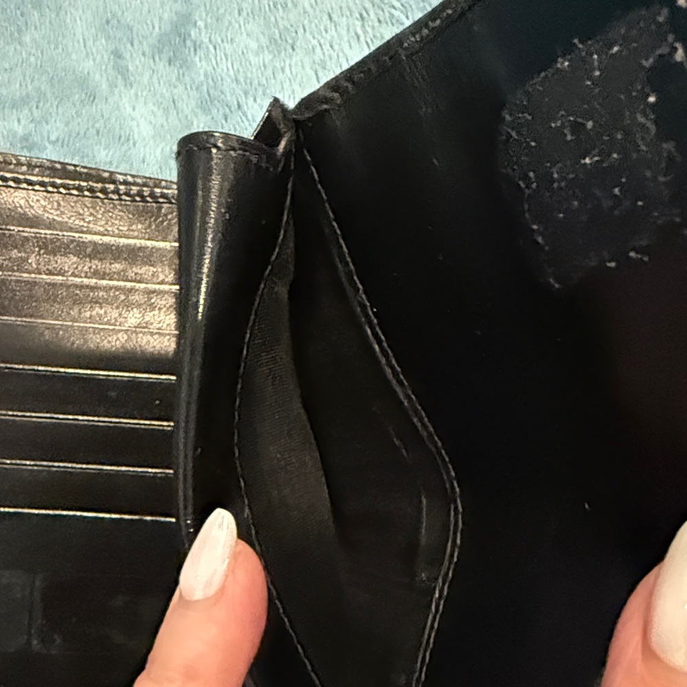 Prada Quilted Black Wallet - Picture 9 of 12